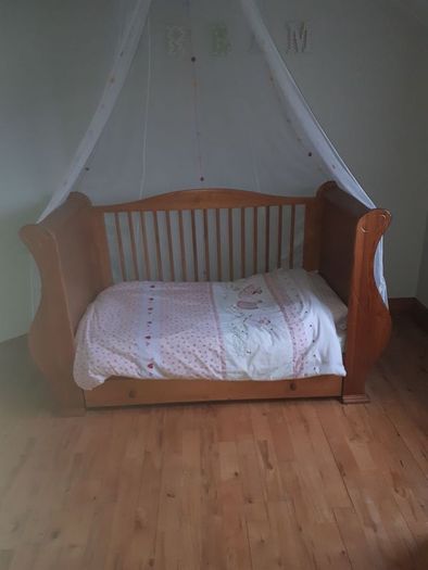 Tutti Bambini Louis Sleigh Cotbed