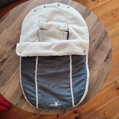 wallaboo footmuff (0-6 months)
