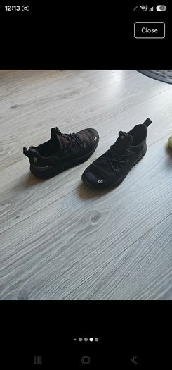 Genuine boys On Cloud trainers