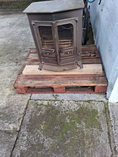 Solid fuel boiler stove