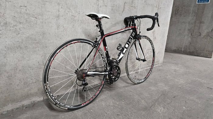 Cube Peloton Road Bike - womens