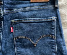 Levi's 724 High Rise Straight Jeans - W29 L32 - Premium Italian Denim