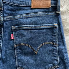 Levi's 724 High Rise Straight Jeans - W29 L32 - Premium Italian Denim