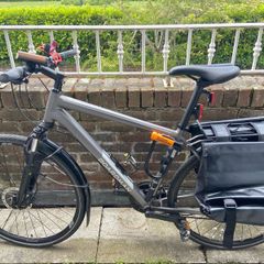 Boardman MTX 8.6 Mens Hybrid Bike-M with many accessories