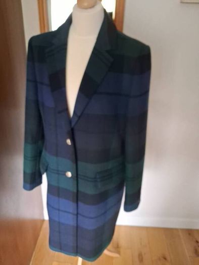 Stunning Wool Coat by Tommy Hilfiger 12