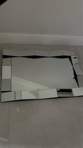 wall mirror