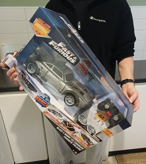 Large Fast & Furious remote control car (NEW)