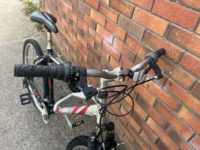 27.5 Inch Jeep Wrangler bike