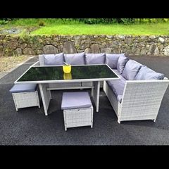 garden furniture set