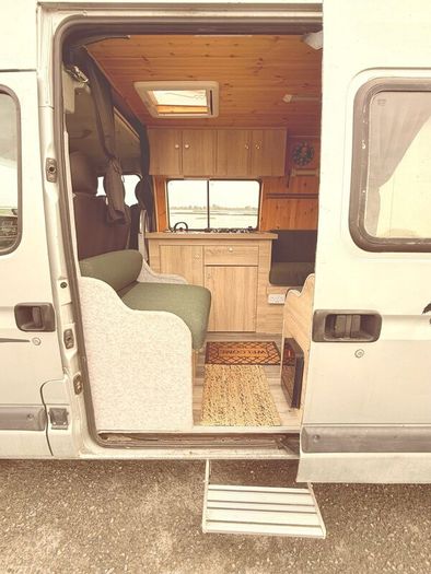 Camper van 2008 Nissan Interstar Ready to Go