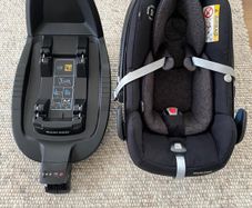 Newborn Car seat and Iso fix base