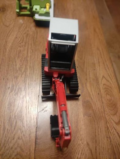 Bruder 1:16 Farm Toys