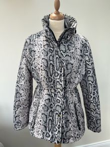 Paco Brand | Elegant Padded Jacket