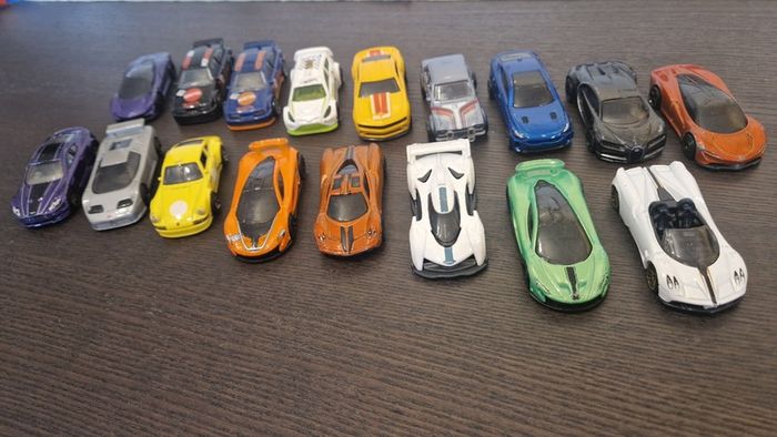 Hot Wheels Loose Bundle - Used Unboxed - Sports and Supercars