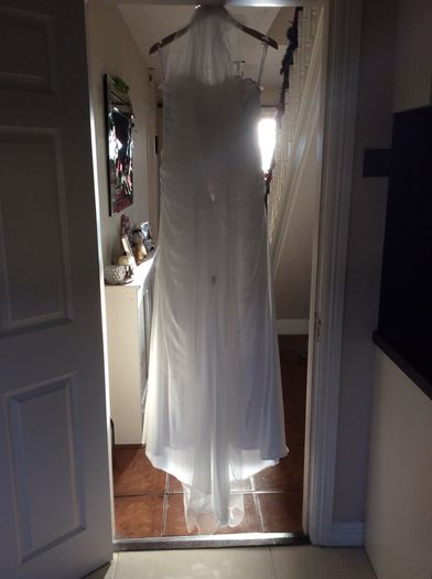 Size 12 White Wedding Dress & veil