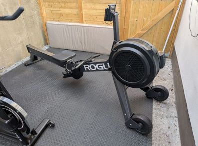 Rogue Echo Rower Commercial Air Rowing Machine (Excellent Condition)