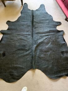 Genuine Cowhide Rug  Very Good Condition