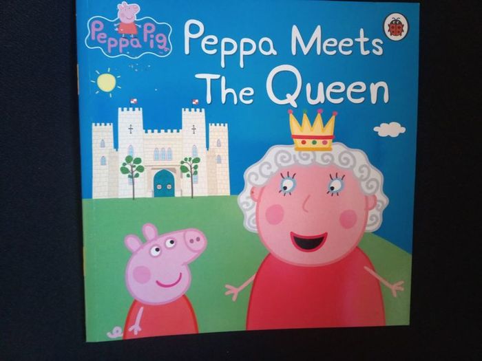 Peppa meets the queen