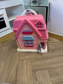 dolls house