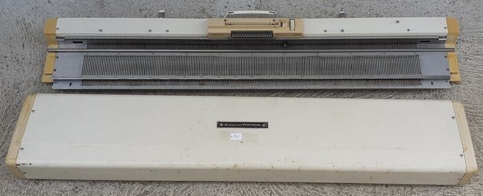 Empisal Knitmaster Knitting Machine