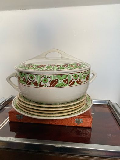 ceramic serving dish & plates