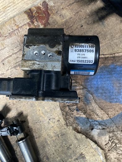 Trafic Vivaro Primastar Abs Pump