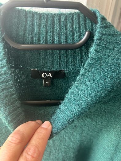 Women Jumper - Size XS