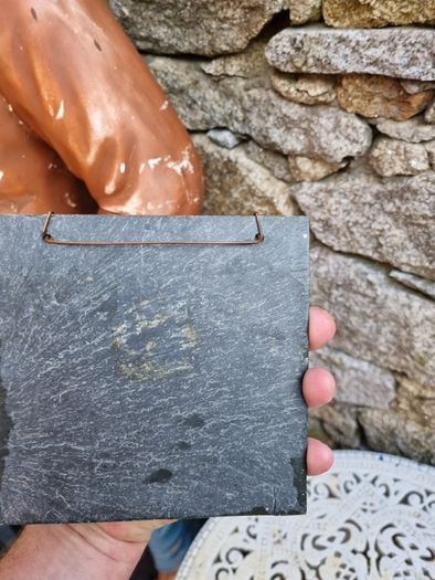 moggy picture on slate