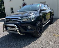 Toyota Hilux Invincible 2017