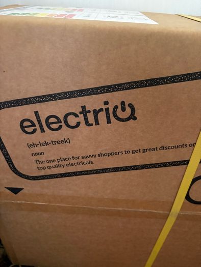 New in box electriQ 49 IPS 5K DQHD curved gaming monitor