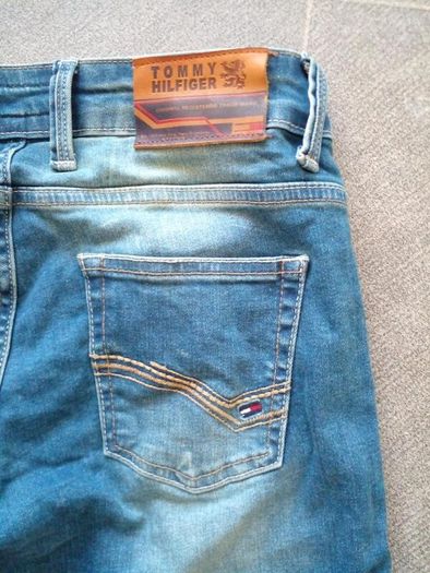 Tommy Hilfiger shorts size 8