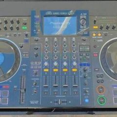 Pioneer DJ XDJ-XZ with Flight Case