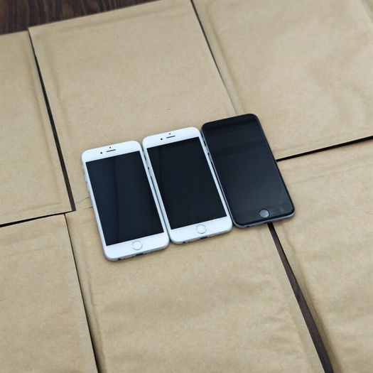 Job Lot of 3x Apple iPhone 6 / 6s - Spares & Repairs - Parts Bundle