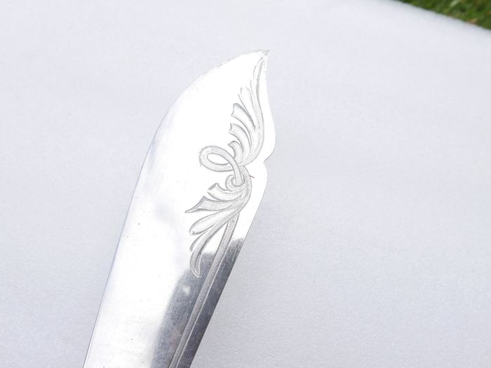 Vintage Art Deco Hallmarked Silver Plated Fish Servers: Sheffield