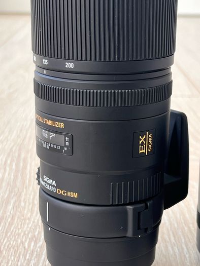 Sigma 70-200m f/2.8 Apo DG HSM Canon lens with acessories
