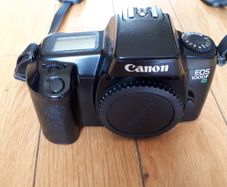 Canon EOS 35mm film camera for sale 700 1000F 5000