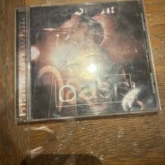 Oasis - Black on White