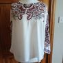 deisgual ladies floral top size XL includes postage Image 2