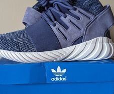 Adidas tubular Doom
