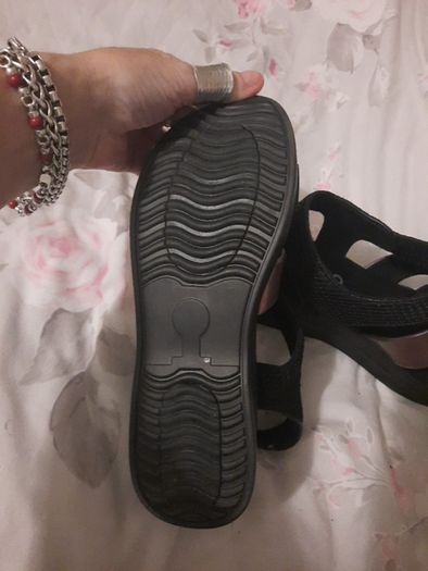 memory foam wedge sandals