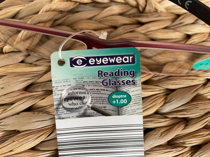 reading glasses +1.00 Brand new