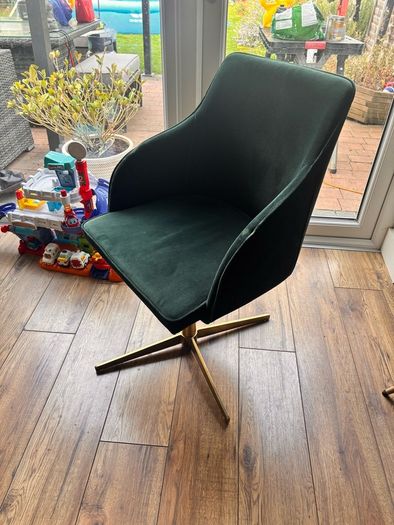 Green Velvet Office/Desk Chair