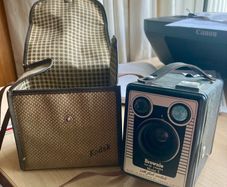 Vintage Kodak Brownie Six-20 Model E box camera