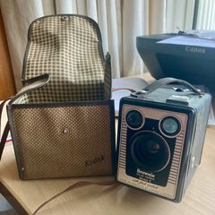 Vintage Kodak Brownie Six-20 Model E box camera