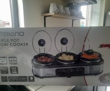 Slow cooker