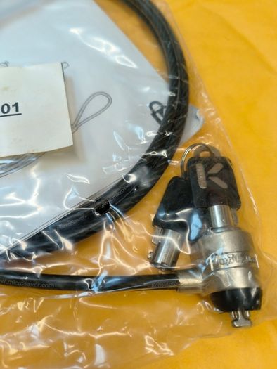 NEW Kensington MicroSaver Keyed Laptop Lock, Black