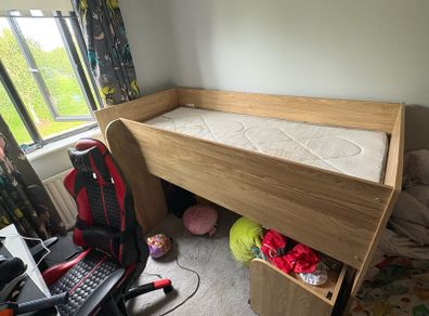 Children's mid sleeper