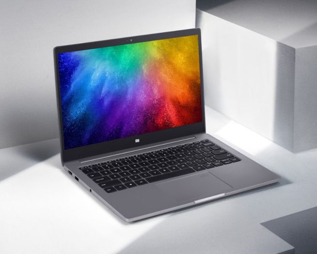 Xiaomi Mi Notebook Air 13.3" (i7 Quad-Core, 8GB Ram, 256GB SSD) (Grade A)(Warranty)
