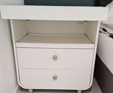 Changing table