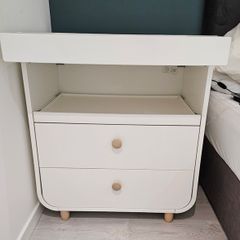 Changing table